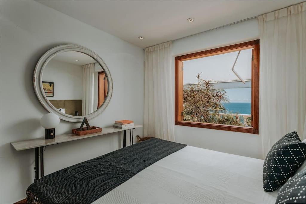 Tropical Escape Next To Leblon Villa *