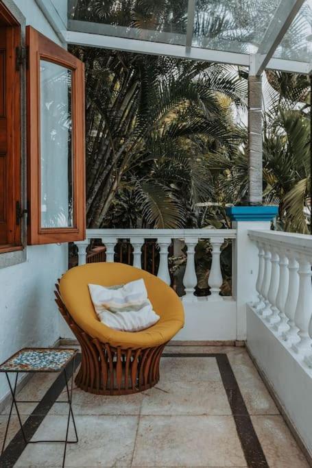 Tropical Escape Next To Leblon