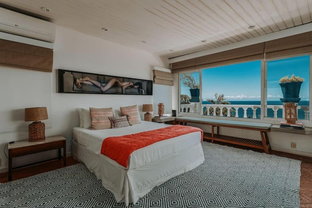Tropical Escape Next To Leblon Villa